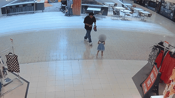 Virginia Mall Surveillance featured a 26 -year -old man kidnapped by alleged child abduction