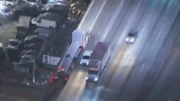 La suspected Karjack 3 vehicles including Big Rig, Escape Police Chase